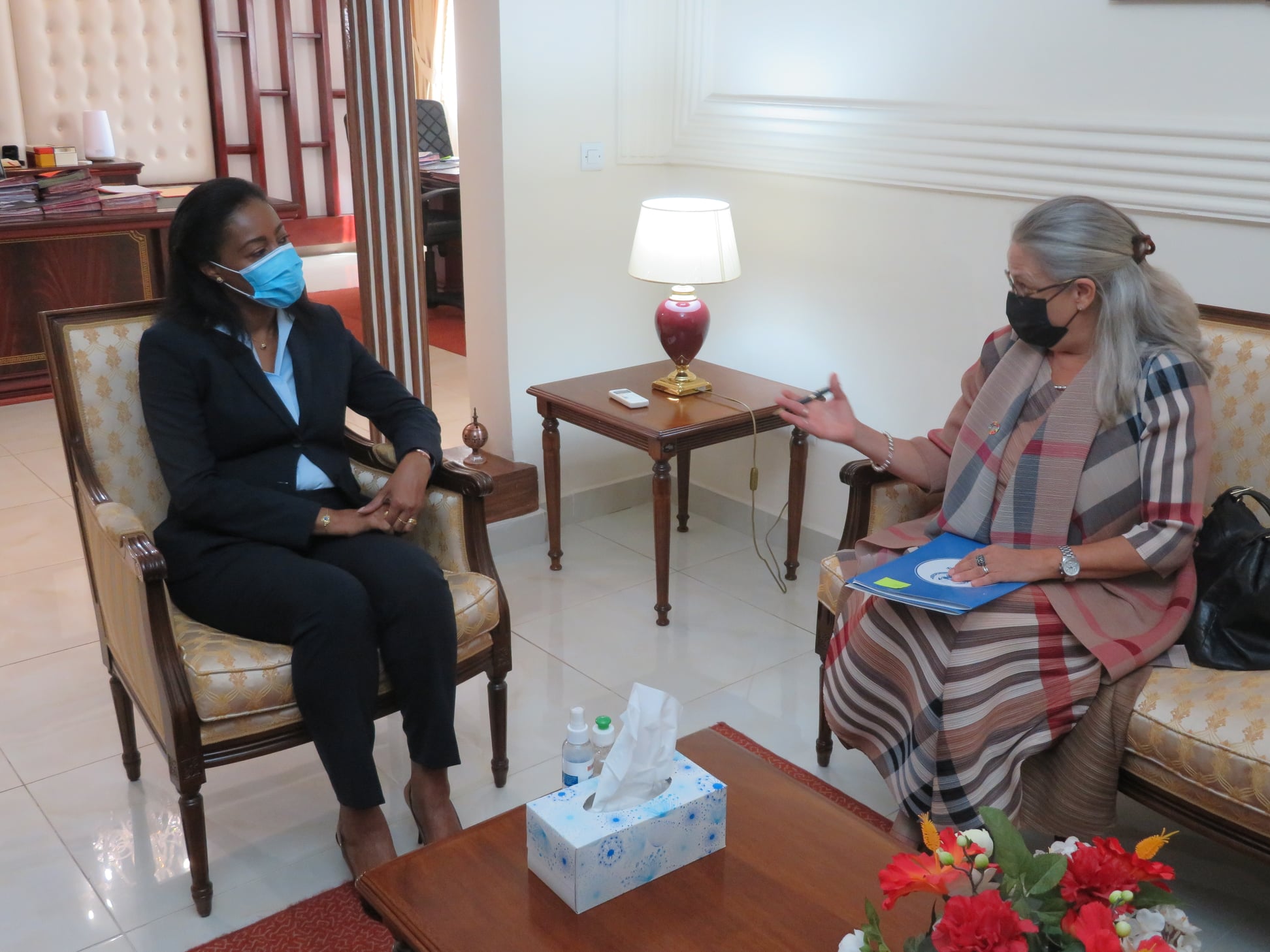 Dr Savina AMMASSARI, Ministre Erlyne Antonela NDEMBET DAMAS